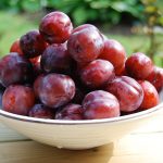 12 Best Pitted Fruits for People Seeking Fiber