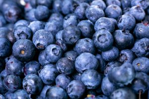 12 Best Antioxidant-Rich Foods for People with Autoimmune Disorders