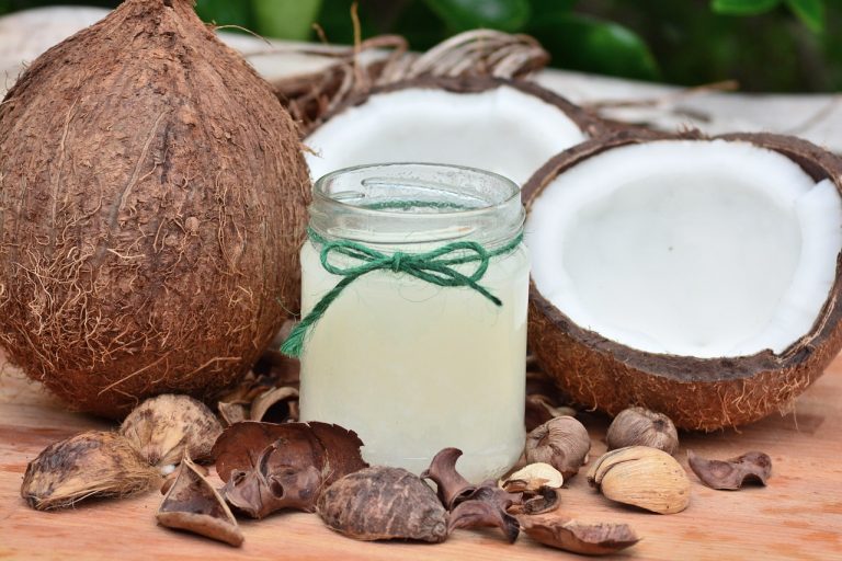 11 Amazing Hydrating Benefits of Fresh Coconut Water for Athletes and Physically Active People