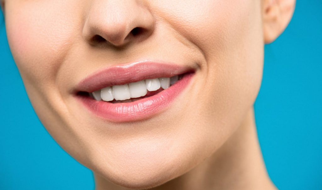 10 Tips to Prevent or Cure Chapped Lips