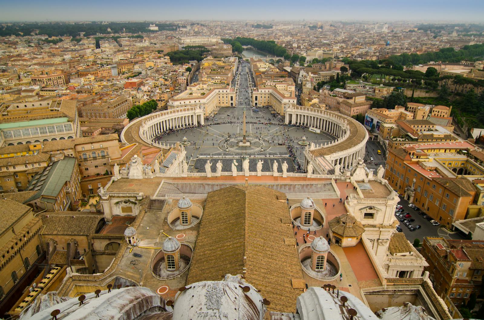 Why Do Some Protestants Dislike the Catholic Church? Unpacking the Historical and Theological Divide 1 vatican