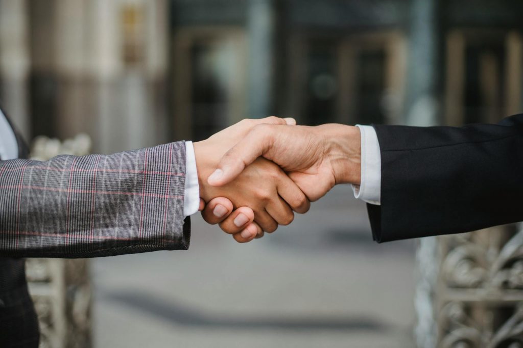 What’s the Difference Between a Merger and a Joint Venture?