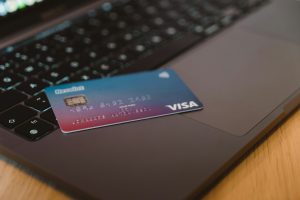 How to Pay Off Credit Card Debt Quickly and Efficiently