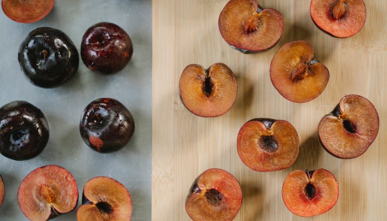 13 Best Health Benefits of Plums