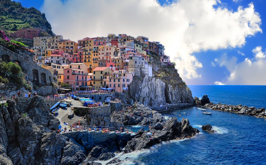 Top 15 Most Romantic Honeymoon Destinations: Unforgettable Escapes for Newlyweds 5 Amalfi Coast