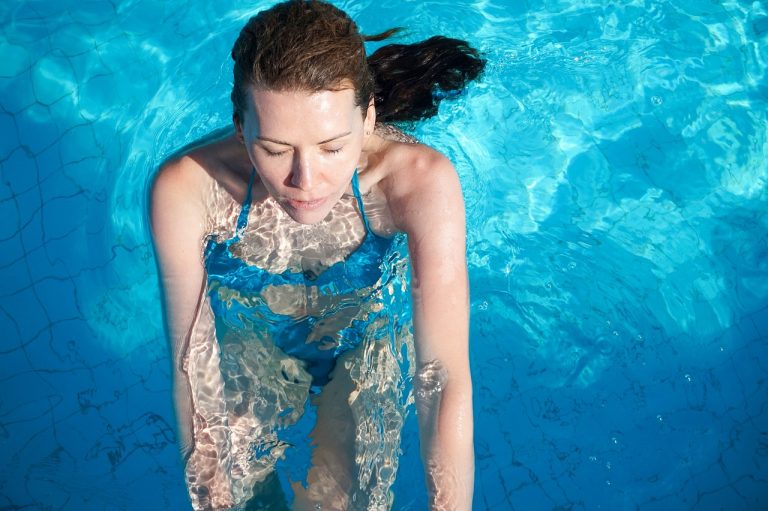 16 Reasons Why You Should Learn How to Swim