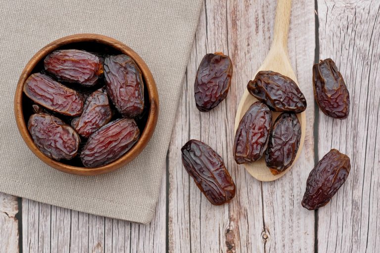 15 Best Benefits of Dates for General Health