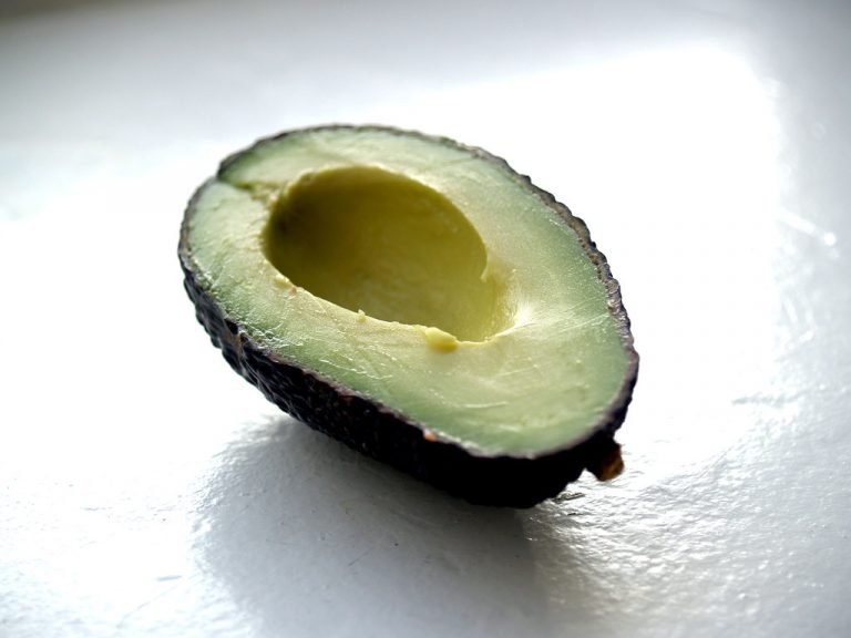 14 Best Foods for Hormonal Health and Endocrine Balance