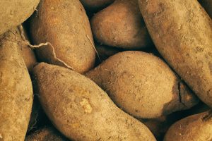 13 Amazing Health Benefits of Yacon