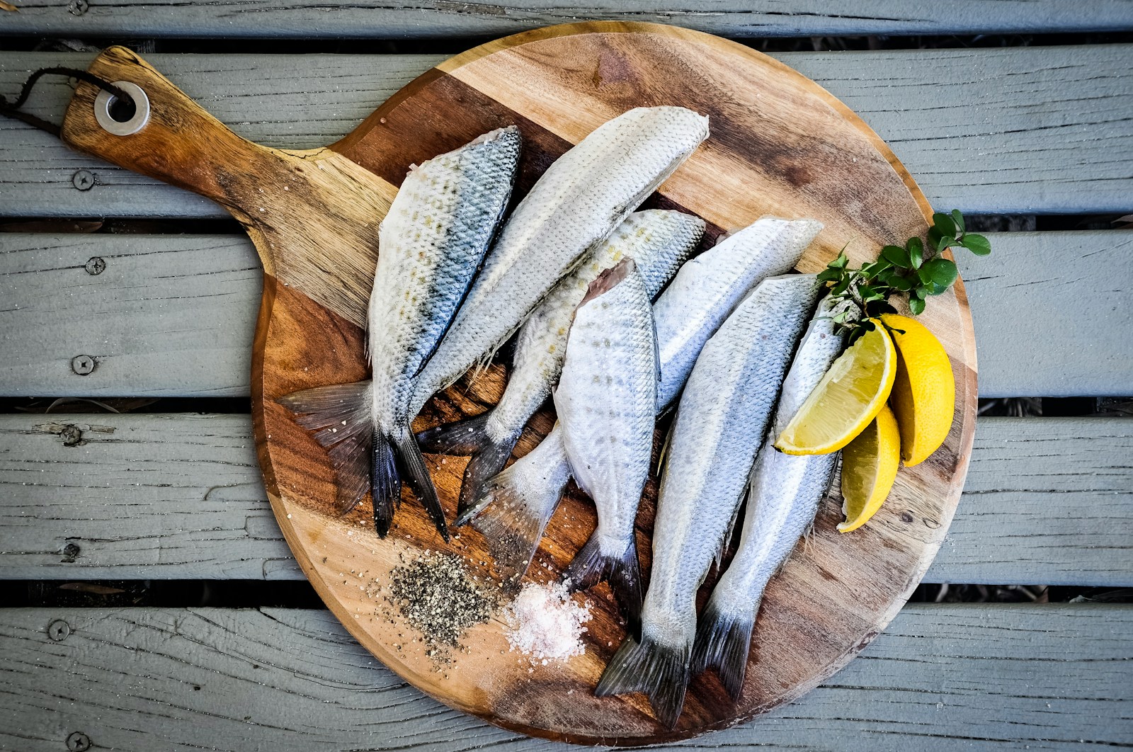 15 Best Foods for Enhancing Mental Focus and Concentration 1 fatty fish
