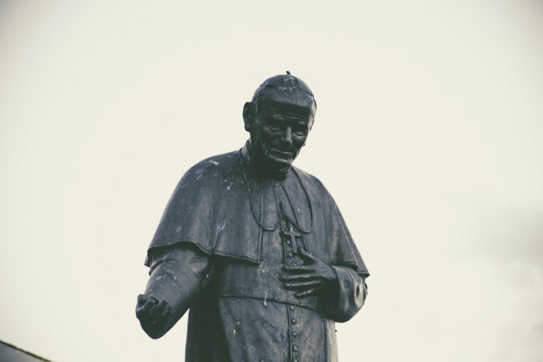 What Happens When the Pope Dies?