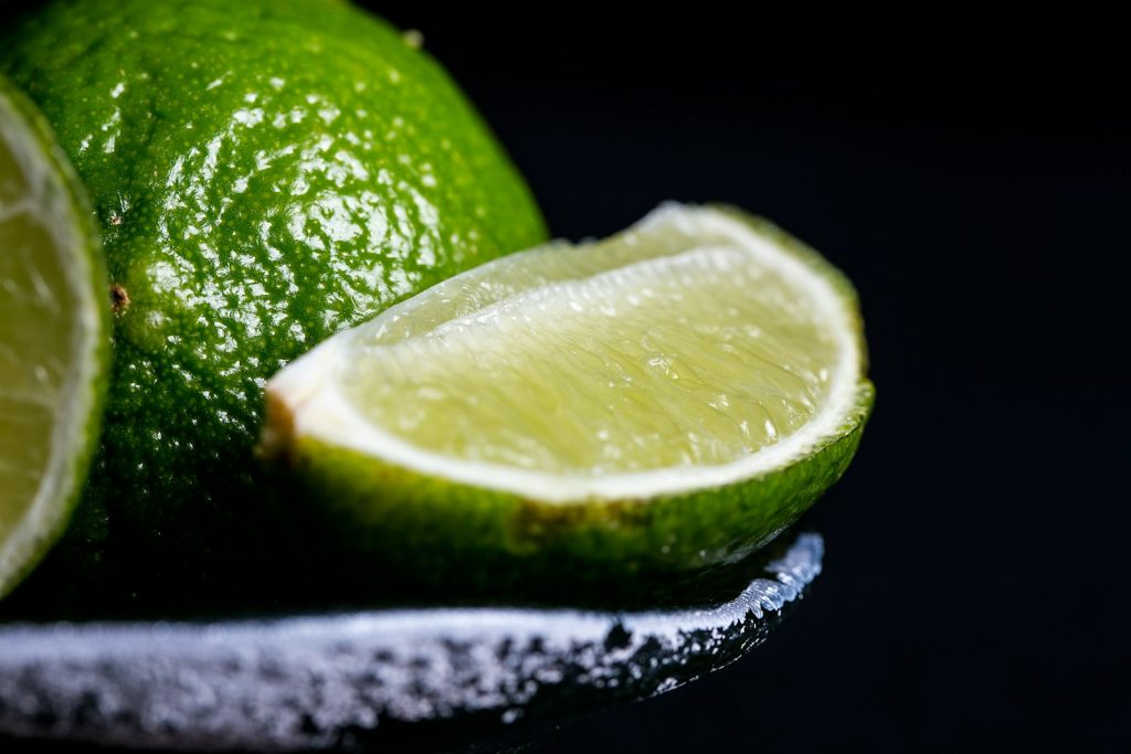 13 Best Health Benefits of Lime