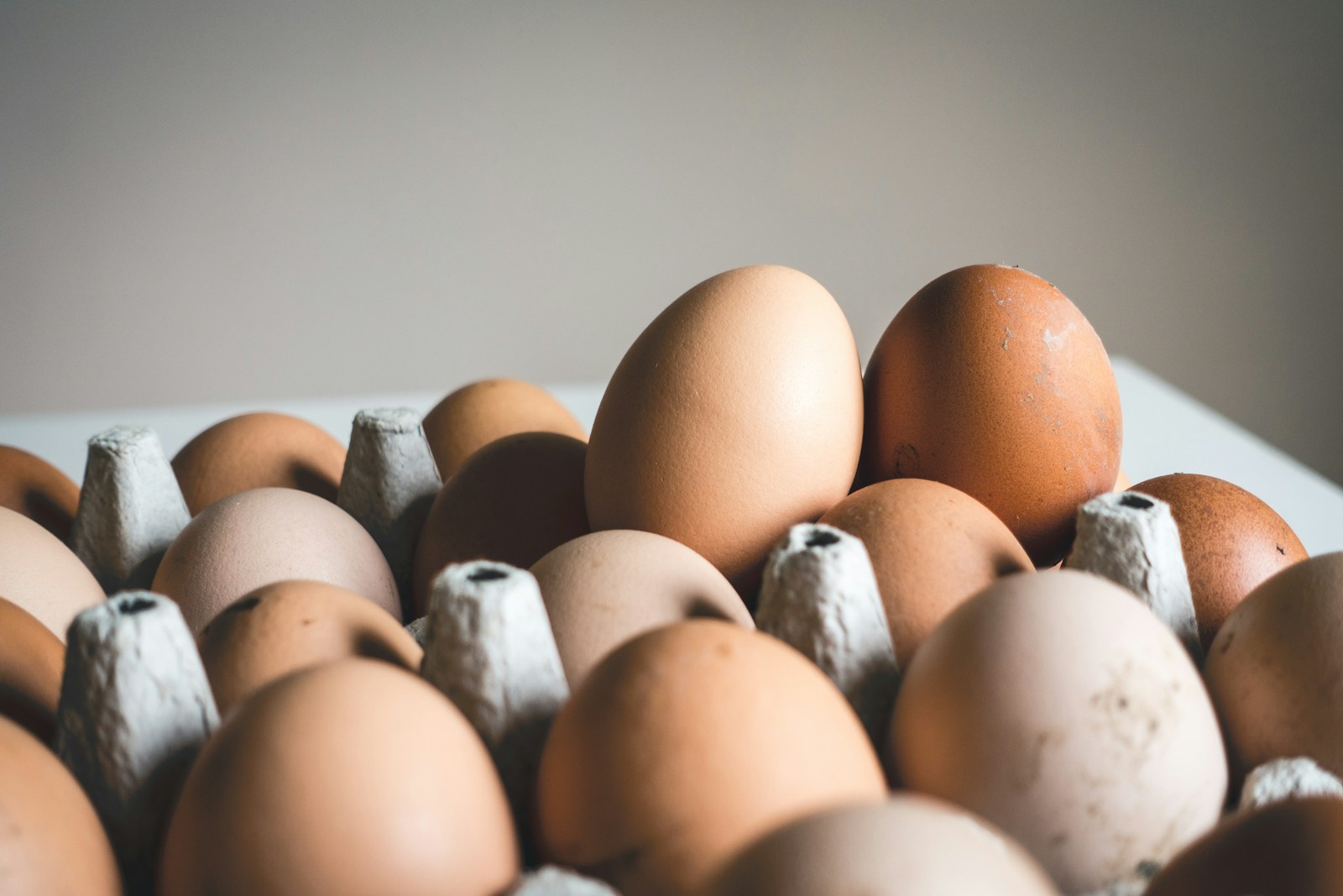 What’s the Difference Between Cage-Free, Free-Range, and Pasture-Raised Eggs? 1 eggs