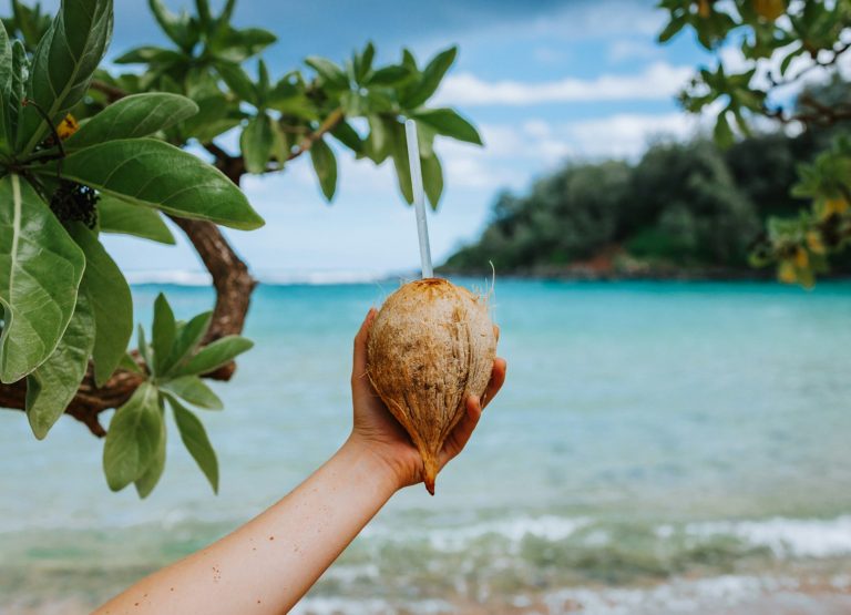 18 Amazing Health Benefits of Drinking Coconut Water