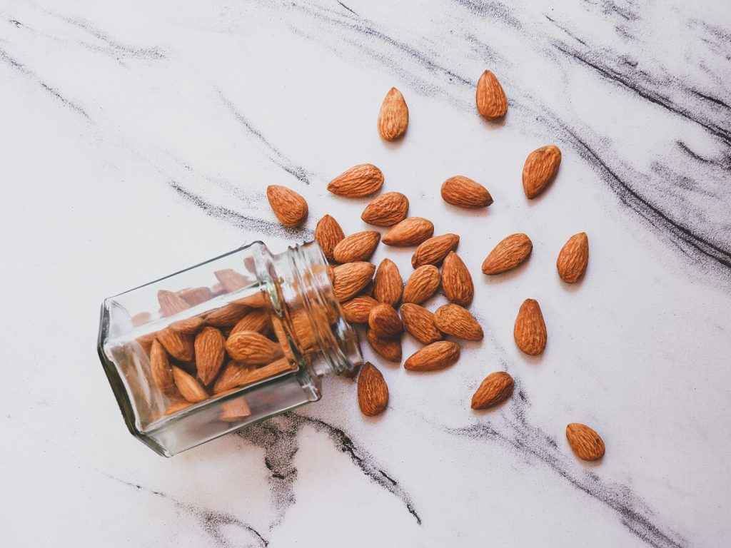 14 Best Raw Nuts for People Seeking Healthy Snacks 1 14 Best Raw Nuts for People Seeking Healthy Snacks
