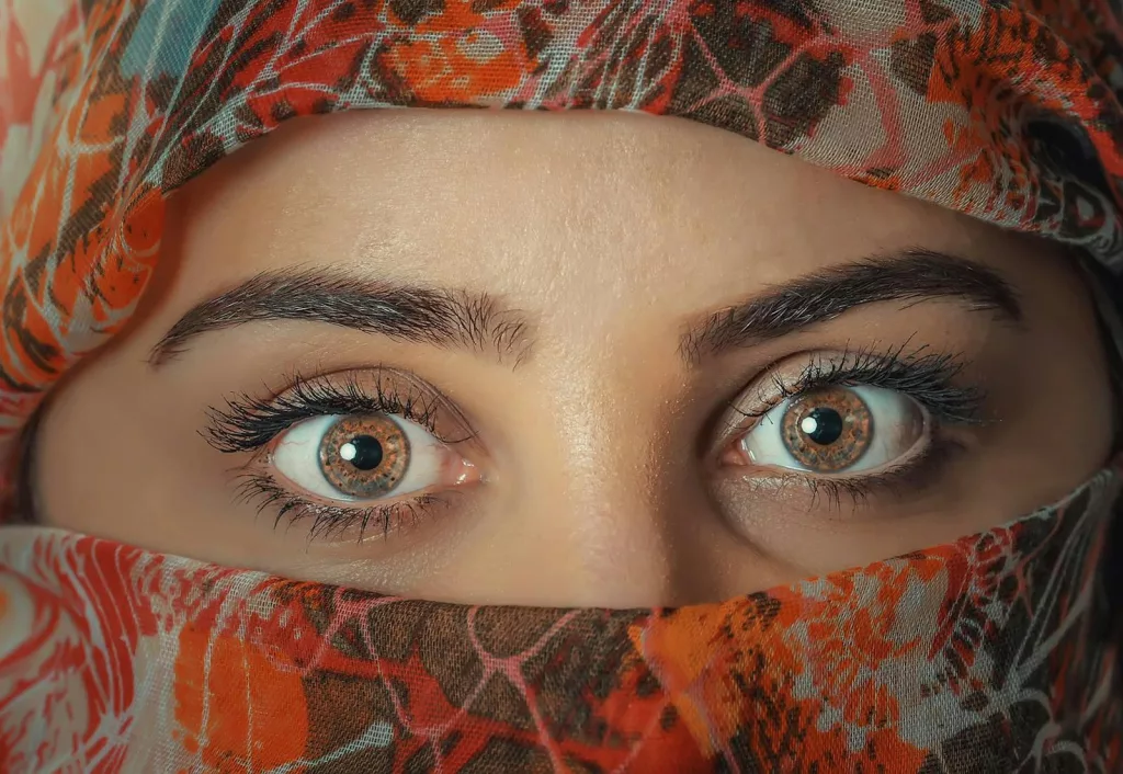 The Fascinating Role of Eyebrows: Evolutionary Roots and Functional Benefits