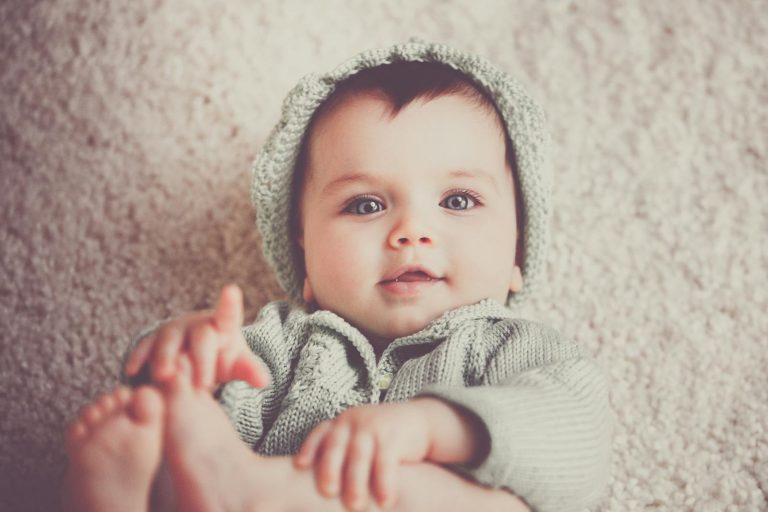 At What Age Do Babies Start Recognizing Their Parents?