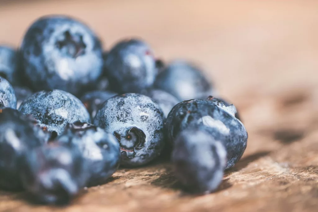 13 Best Health Benefits of Blueberries for Men