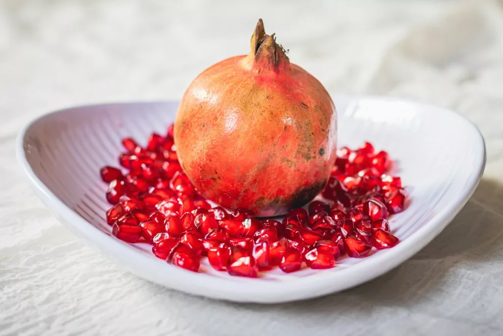 15 Antioxidant Benefits of Pomegranate