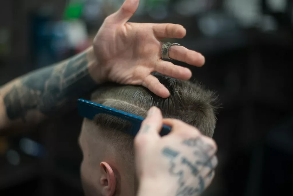 15 Lifestyle Habits That Promote Healthy Hair Growth After Transplantation