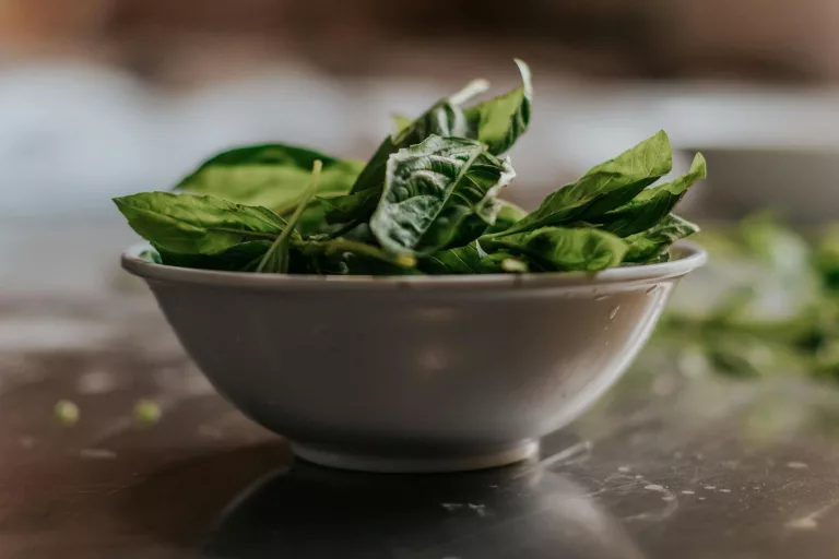 23 Powerful Alkaline Foods That Balance Your Body’s pH