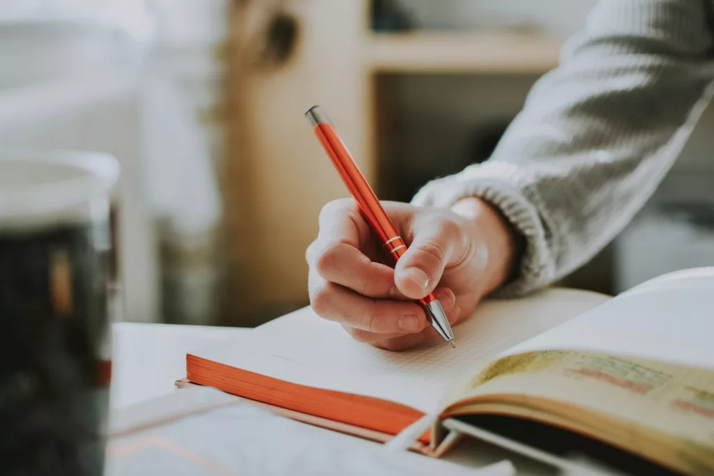 How to Start a Daily Journal: 15 Journaling Techniques for Beginners 1 How to Start a Daily Journal: 15 Journaling Techniques for Beginners