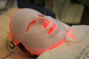 Red Light Therapy: Benefits, Effectiveness, and Potential Risks