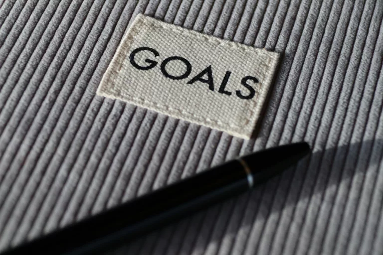 How to Manage Personal Goals and Achieve Success