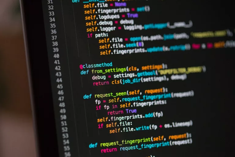 How to Start a Tech Business: 20 Essential Tips to Grow a Thriving Tech Enterprise