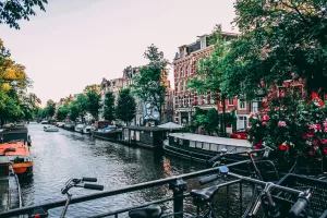 20 Best Cities for Solo Travelers