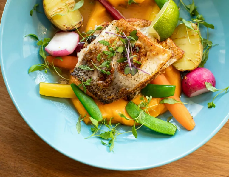 17 Foods That Help Reduce Anxiety and Boost Mood