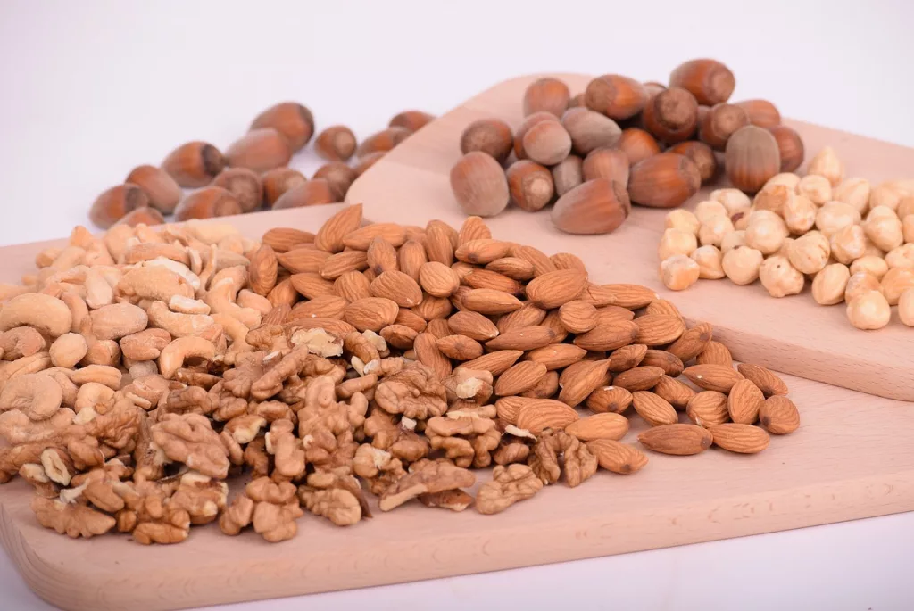 15 Benefits of Eating Nuts for Healthy Snacking 1 15 Benefits of Eating Nuts for Healthy Snacking