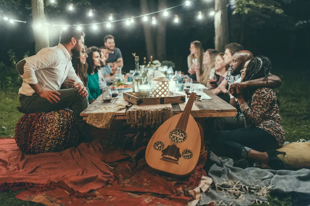 How to Make Friends: 15 Tips and Strategies to Build Meaningful Connections