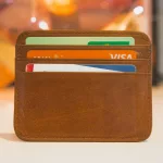 What’s the Difference Between a Credit Card and a Charge Card?