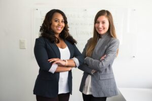 Do Women Make Better Leaders? A Nuanced, Evidence-Backed Look